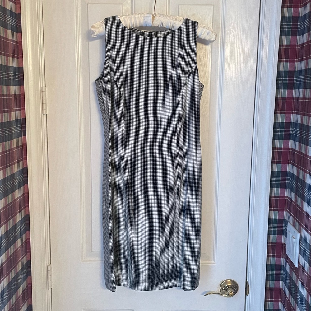 Ann Taylor Black and White Check Sheath/Shift Dress Crew Neck